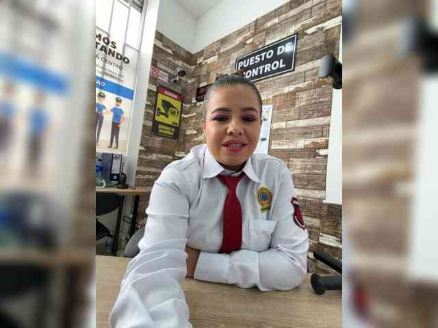 Ariana--7