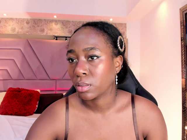 IvyRain live cam on BongaCams