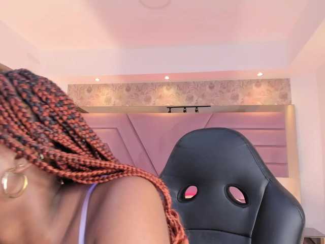 IvyRain live cam on BongaCams