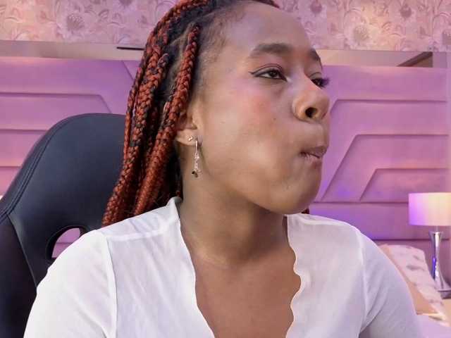 IvyRain live cam on BongaCams