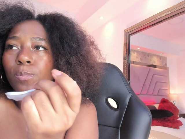 IvyRain live cam on BongaCams