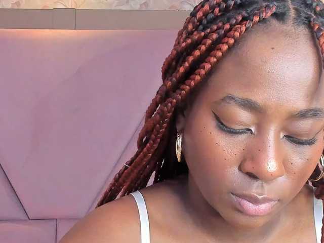IvyRain live cam on BongaCams
