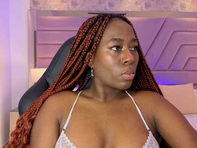 IvyRain, en vivo ahora en BongaCams