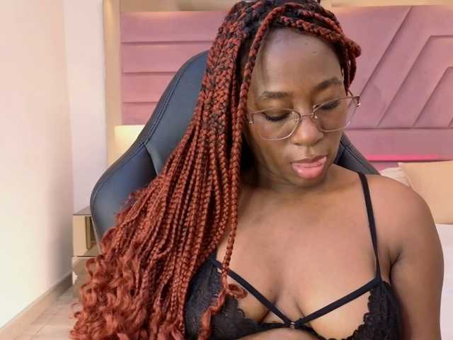 IvyRain live cam on BongaCams