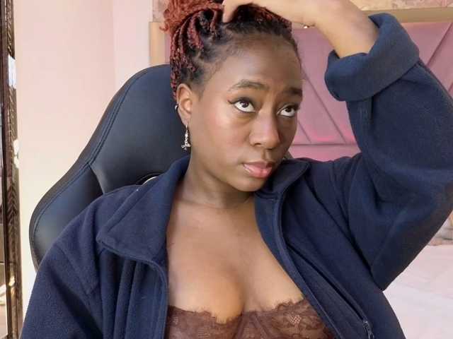 IvyRain live cam on BongaCams