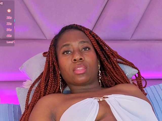 IvyRain live cam on BongaCams