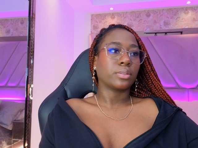 IvyRain live cam on BongaCams