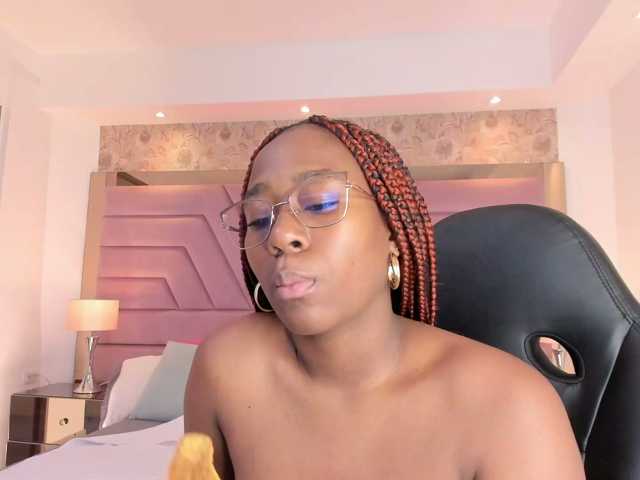 IvyRain live cam on BongaCams