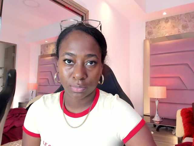 IvyRain live cam on BongaCams