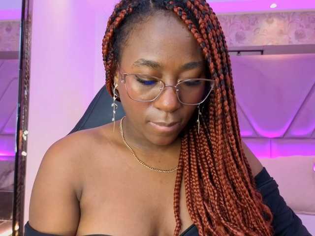IvyRain live cam on BongaCams