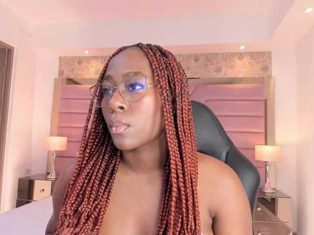 IvyRain live cam on BongaCams