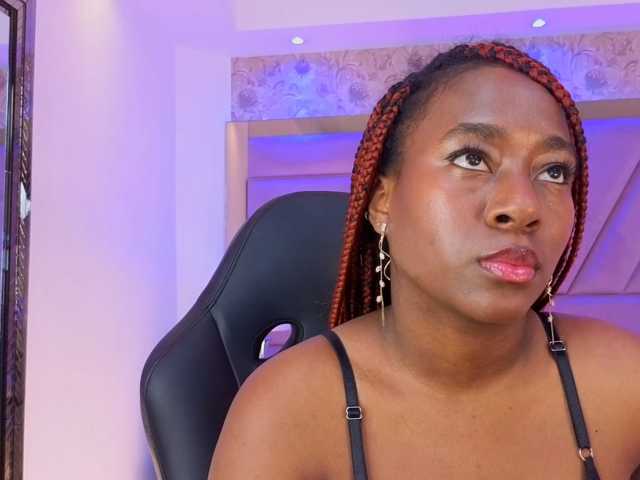 IvyRain live cam on BongaCams