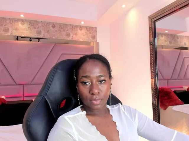 IvyRain live cam on BongaCams