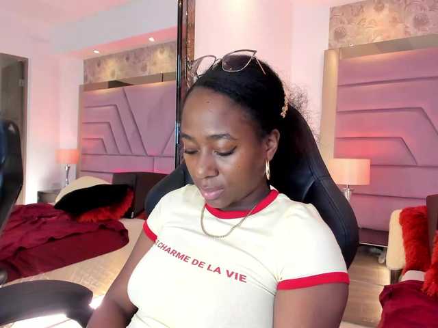 IvyRain live cam on BongaCams
