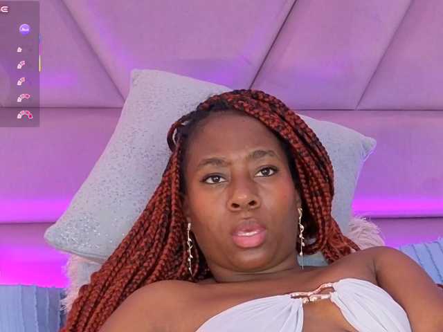 IvyRain live cam on BongaCams
