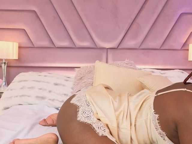IvyRain live cam on BongaCams