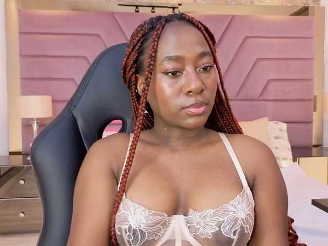 IvyRain live cam on BongaCams