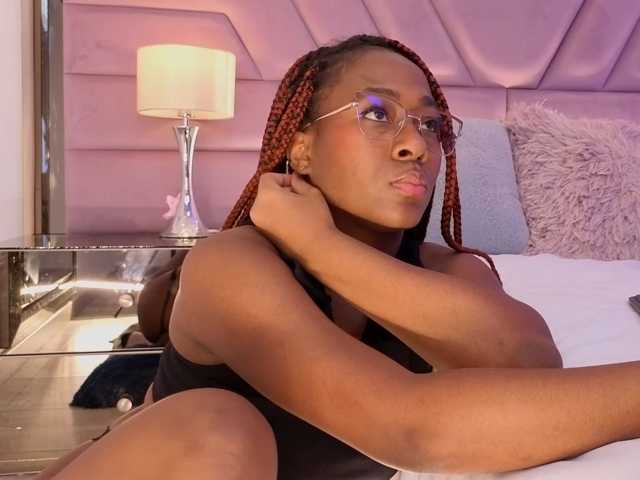 IvyRain live cam on BongaCams