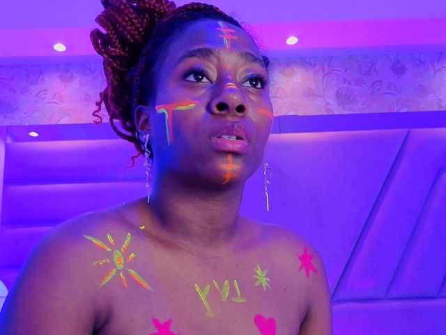 IvyRain live cam on BongaCams