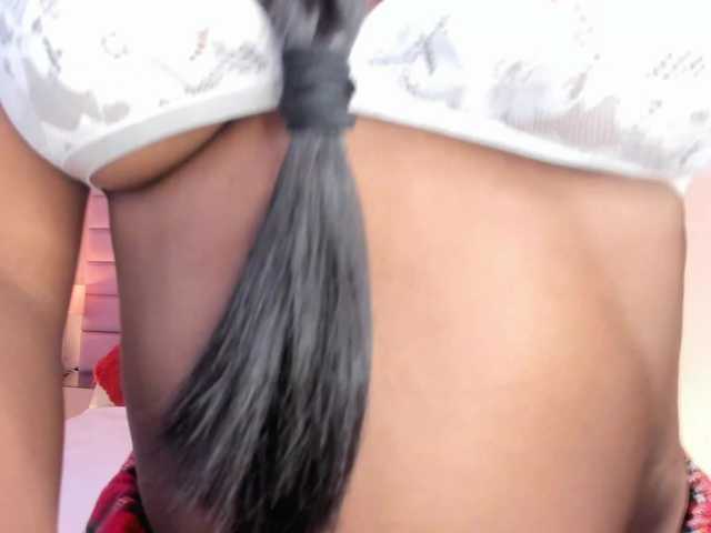 IvyRain — live female cam