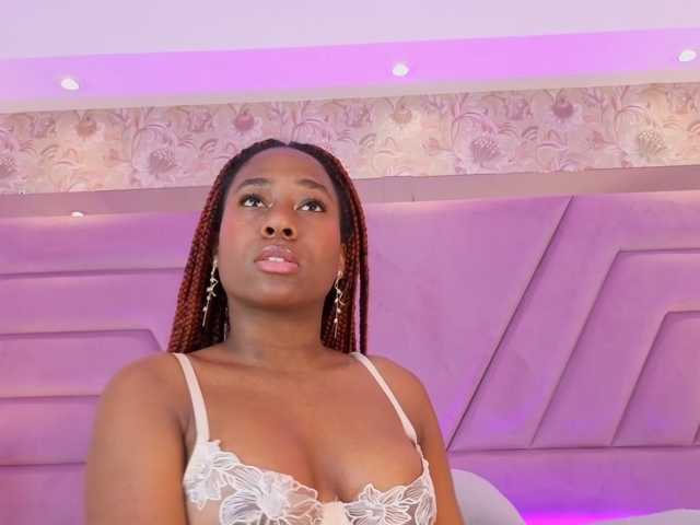 IvyRain live cam on BongaCams