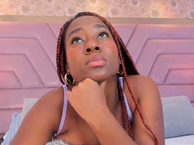 IvyRain live cam on BongaCams