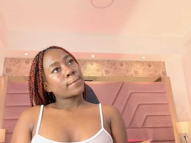 IvyRain live cam on BongaCams