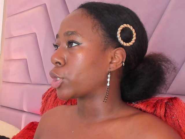 IvyRain live cam on BongaCams