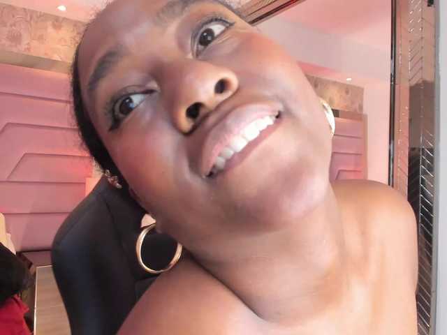 IvyRain live cam on BongaCams