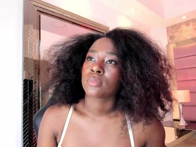 IvyRain live cam on BongaCams