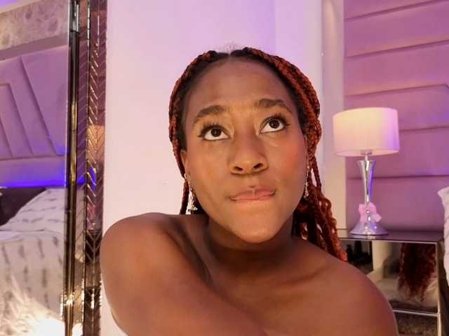 IvyRain, en directo ahora en BongaCams