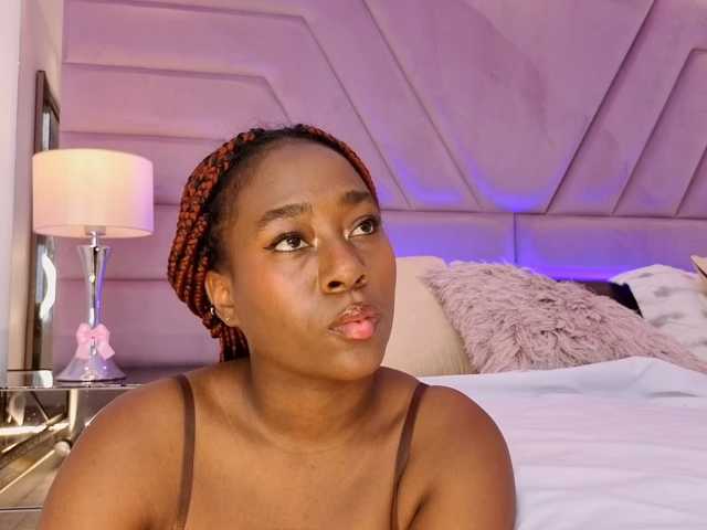 IvyRain live cam on BongaCams