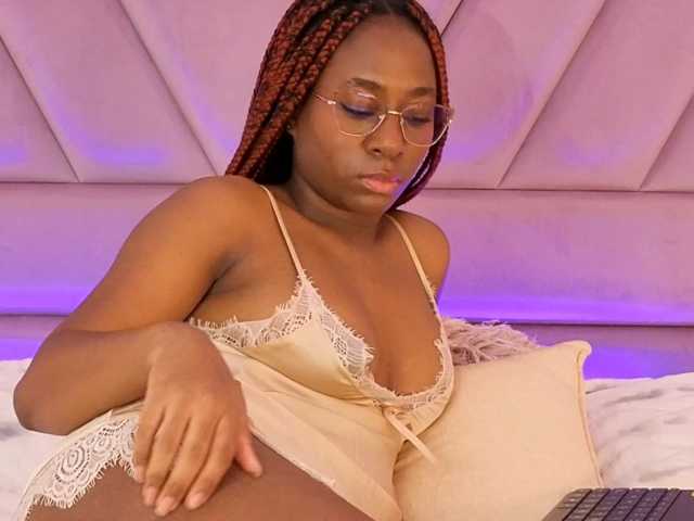 IvyRain live cam on BongaCams
