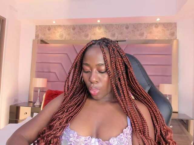 IvyRain live cam on BongaCams