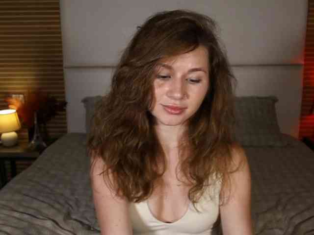 AliceBellamya webcam