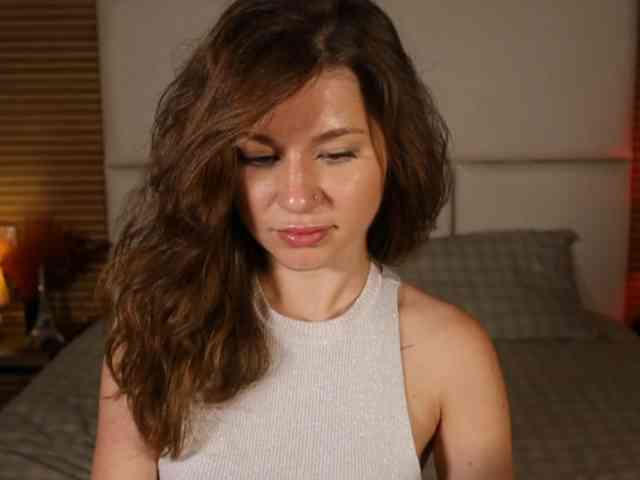AliceBellamya webcam
