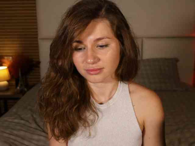 AliceBellamya webcam