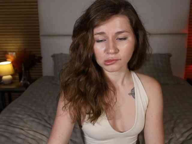 alicebellamya's live room