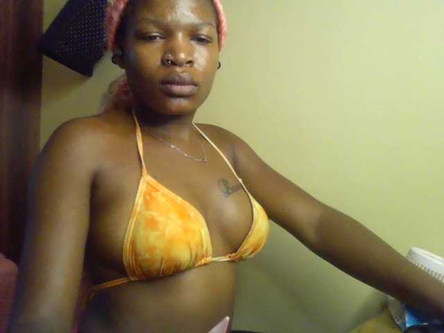 Barbiequeena live cam on BongaCams