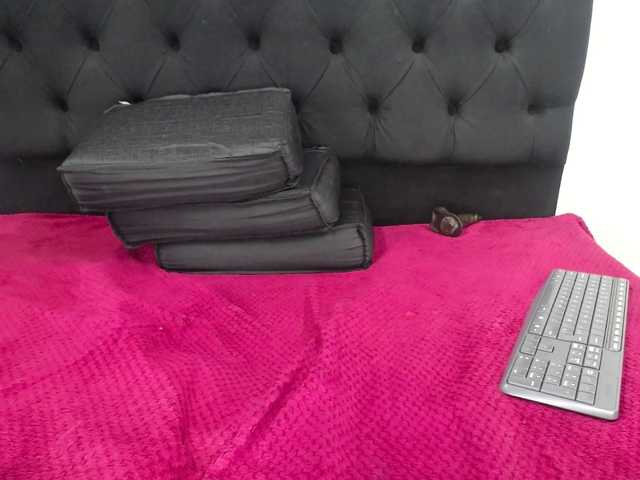 AFRODITA1152, live now on BongaCams
