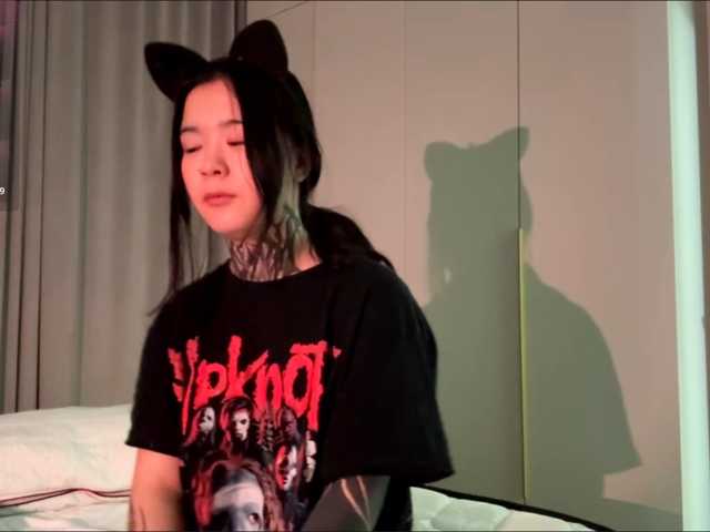 your-ghoulz live cam on BongaCams