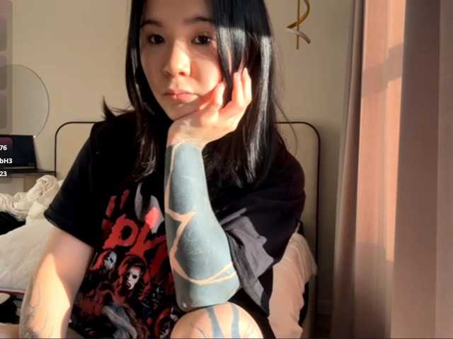 your-ghoulz live cam on BongaCams