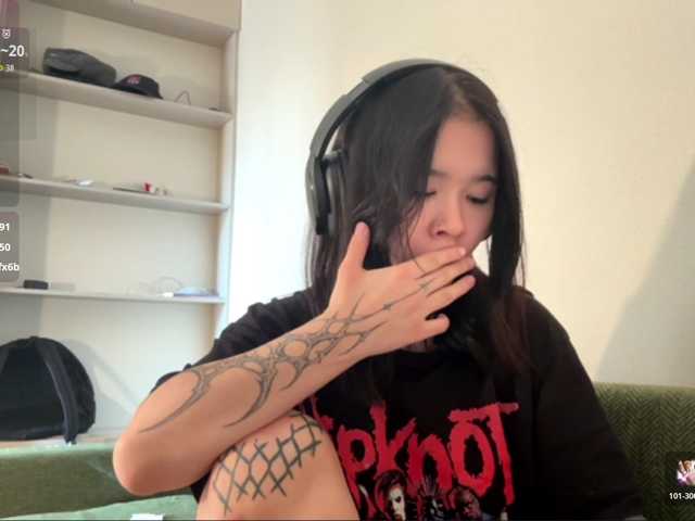 your-ghoulz live cam on BongaCams