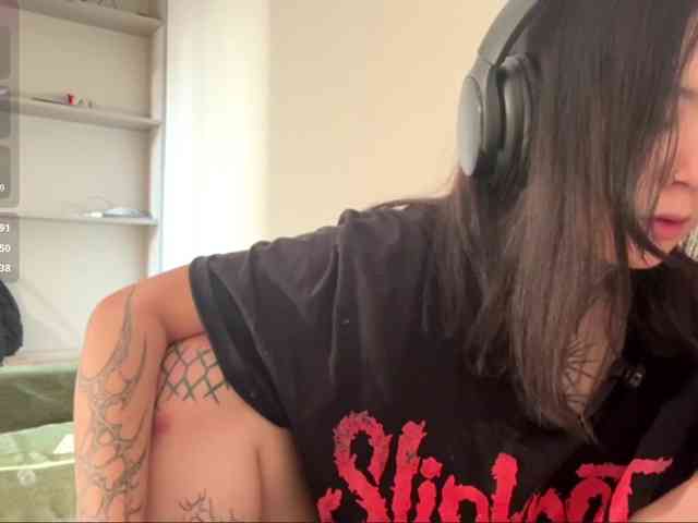 your-ghoulz webcam