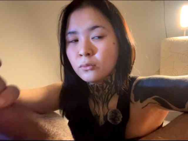 your-ghoulz webcam