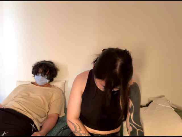your-ghoulz webcam