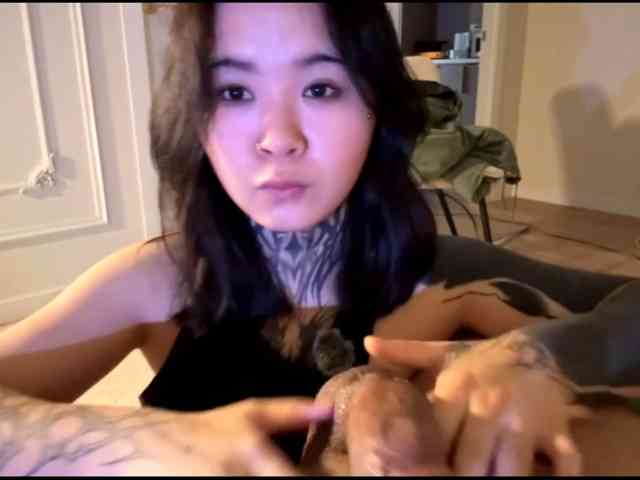 your-ghoulz webcam