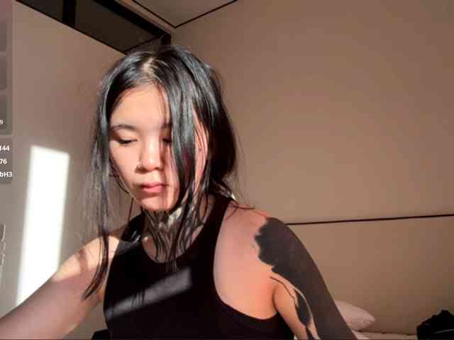 your-ghoulz webcam