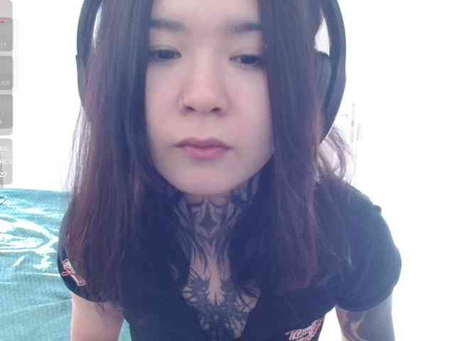 your-ghoulz webcam