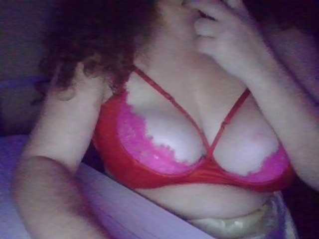 BigboobsM live cam preview